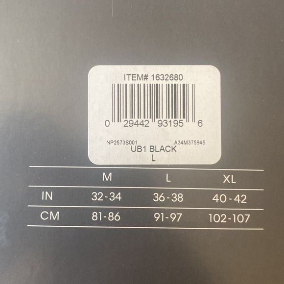 Box of 3 black Calvin Klein men’s boxer briefs - Picture 3 of 3